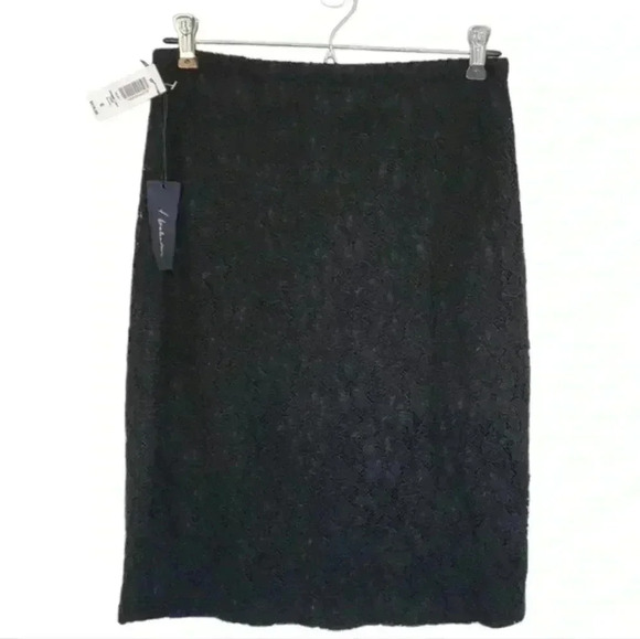 Aritzia T. Babaton Jasper Lace Skirt Black New With Tags Feminine Women's size 6 - Picture 2 of 9